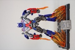 Blokees Transformers Classic Class 2007 Optimus Prime Action Figure