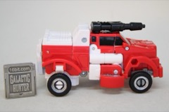 Hasbro Transformers Age of the Primes Deluxe Swerve