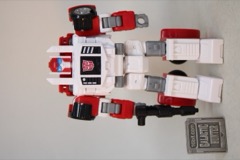 Hasbro Transformers Age of the Primes Deluxe Swerve