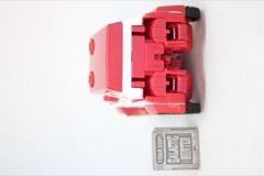 Hasbro Transformers Age of the Primes Deluxe Autobot Ratchet