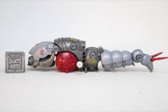 Hasbro Zoids Molga Figure Kit