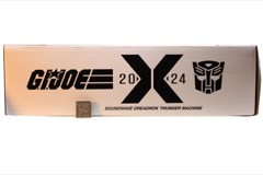 Hasbro Transformers x G.I. Joe Soundwave Dreadnok Thunder Machine with Zarana and Zartan
