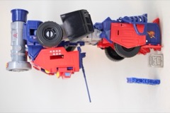 Hasbro Transformers x G.I. Joe Soundwave Dreadnok Thunder Machine with Zarana and Zartan