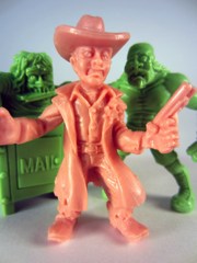 Jakks Pacific S.L.U.G. Zombies Macho Mangler, Flesh-Eatin' Phil, Buck Wilde Minifigures 3-Pack