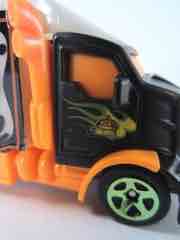 Mattel Hot Wheels Hiway Hauler Die-Cast Metal Vehicle