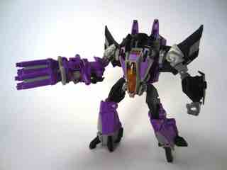 Hasbro Transformers Generations Skywarp Action Figure