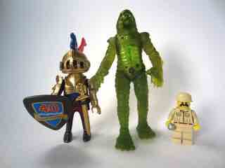 Burger King Universal Monsters Scary Squirter Featuring the Creature from the Black Lagoon Action Figure