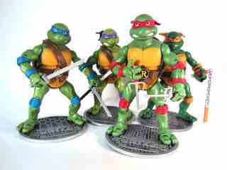 Playmates Teenage Mutant Ninja Turtles Classics Raphael Action Figure