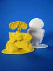 Thinkway Toys Wall-E 15-Pc Bag O' Bots Figure Set