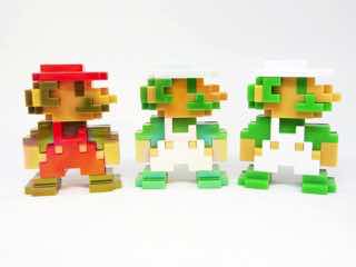 Jakks Pacific World of Nintendo 8-Bit Star Luigi Action Figure