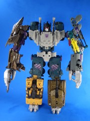 Transformers Combiner Wars Bruticus