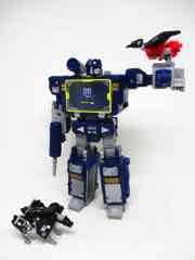 Hasbro Transformers Generations War for Cybertron Trilogy Soundwave with Laserbeak and Ravage Action Figures