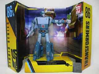 Hasbro Transformers Buzzworthy Bumblebee Studio Series 86 Deluxe Kup Action Figure