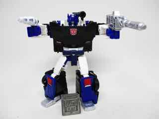 Transformers Generations War for Cybertron Trilogy Selects Deluxe Deep Cover Action Figure