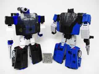 Transformers Generations War for Cybertron Trilogy Selects Deluxe Deep Cover Action Figure