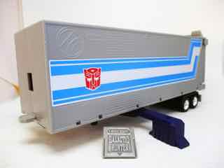 Takara-Tomy Transformers Missing Link C-01 Optimus Prime (Convoy) Action Figure