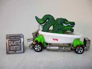 Mattel Hot Wheels Action Pack Scum Chums Hot Seat and Sudzster Die-Cast Metal Vehicles