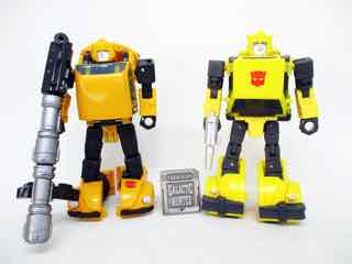 Hasbro Transformers Studio Series 86 Deluxe Bumblebee Action Figure