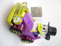 Mattel Hot Wheels Racer Verse Scrooge McDuck Die-Cast Metal Vehicle