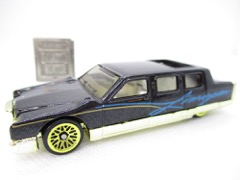 Mattel Hot Wheels Limozeen Die-Cast Metal Vehicle