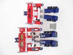 Hasbro Transformers Legacy United Deluxe G1 Universe Optimus Prime Action Figure