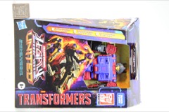 Hasbro Transformers Legacy United Deluxe G1 Universe Quake Action Figure