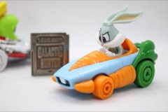 Mattel Hot Wheels Racer Verse Marvin the Martian & Bugs Bunny Die-Cast Metal Vehicle