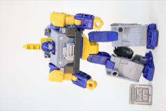 Hasbro Transformers Age of the Primes Fisitron and Carnivac