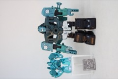 Hasbro Transformers Age of the Primes Deluxe The Thirteen Micronus Prime