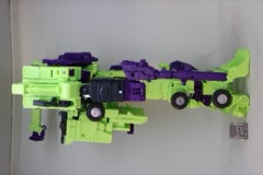 Hasbro Transformers Studio Series 86 Deluxe Constructicon Scavenger Action Figure