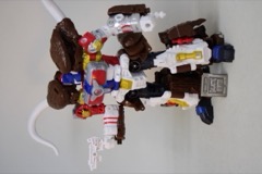 Hasbro Transformers Age of the Primes Leader Maximal Big Convoy