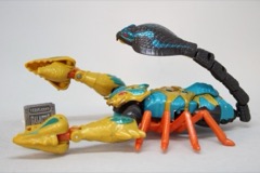 Hasbro Transformers Age of the Primes Deluxe Quickstrike