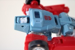 Hasbro Transformers Studio Series 86 Deluxe Windcharger Action Figure