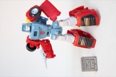 Hasbro Transformers Studio Series 86 Deluxe Windcharger Action Figure