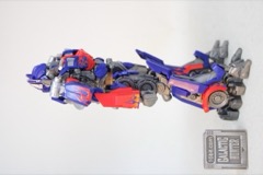 Blokees Transformers Classic Class 2007 Optimus Prime Action Figure