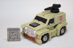Hasbro Transformers Retro G1 Deluxe Outback