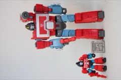 Blokees Transformers Defender Version 06 Brutal Fang Perceptor Action Figure
