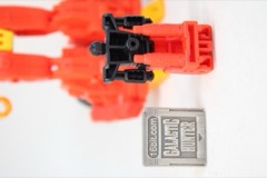 Hasbro Transformers Age of the Primes Deluxe Sureshot