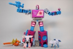Transformers Collaborative Generation One Reissue Blaster, KP Glit, KP Sundor, KP Rosanna Action Figure