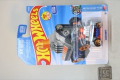 Mattel Hot Wheels Click Shift Die-Cast Metal Vehicle