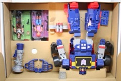 Hasbro Transformers x G.I. Joe Soundwave Dreadnok Thunder Machine with Zarana and Zartan