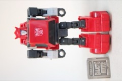Hasbro Transformers Studio Series 86 Cliffjumper